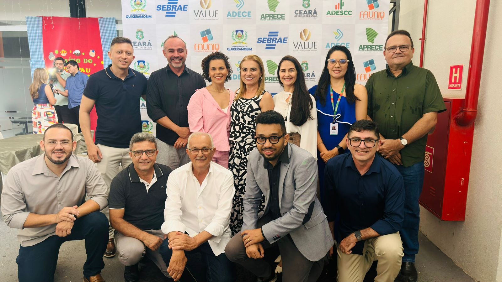 Foto oficial das instituições parceiras do seminário